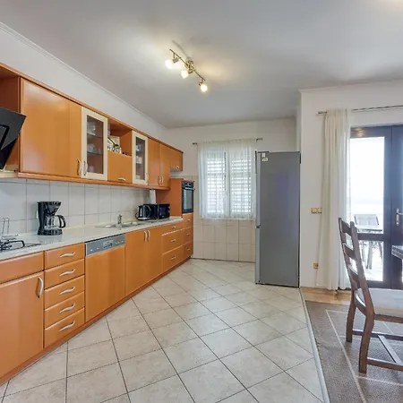 Apartment Grozdana